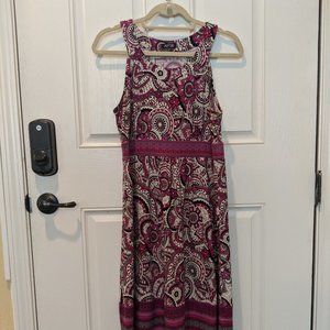 Sleeveless purple dress